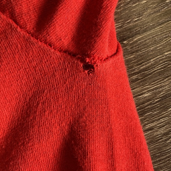 Vintage Medium Fruit of The Loom Red Embroidered Las Vegas T Shirt - Picture 5 of 8